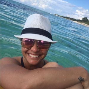 Meet your Posher, Heather